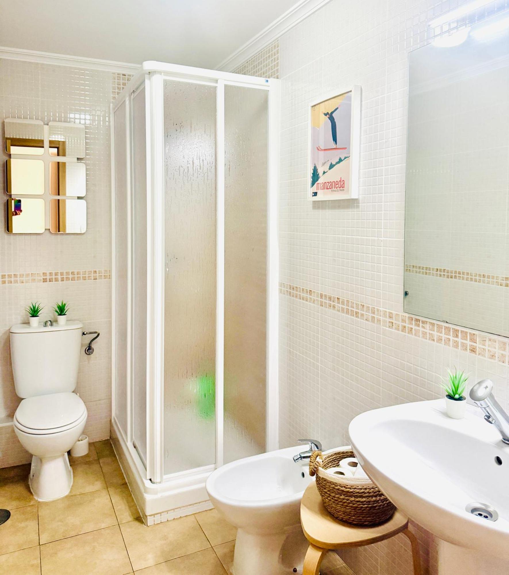 Apartamento Penuelas Sevilla Bagian luar foto